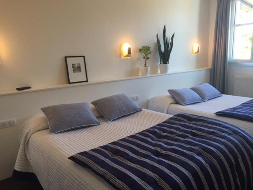 שרול Hotel Le Temeraire מראה חיצוני תמונה