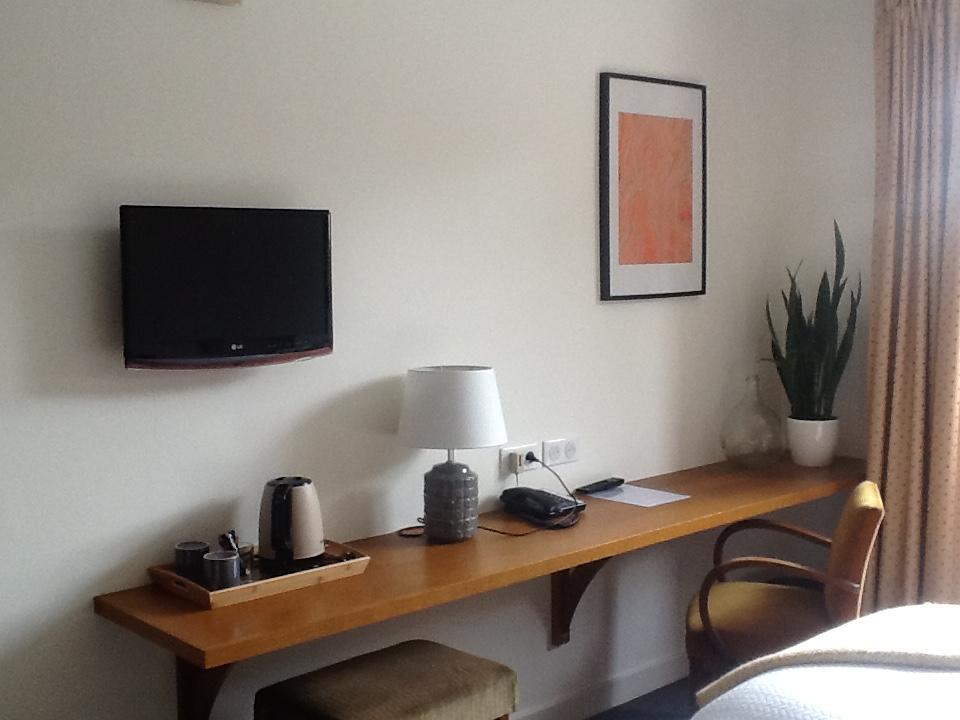 שרול Hotel Le Temeraire מראה חיצוני תמונה